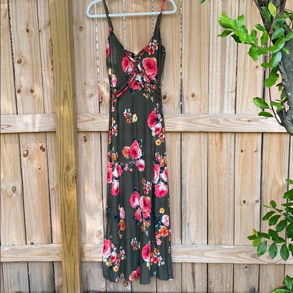 MAXI DRESS